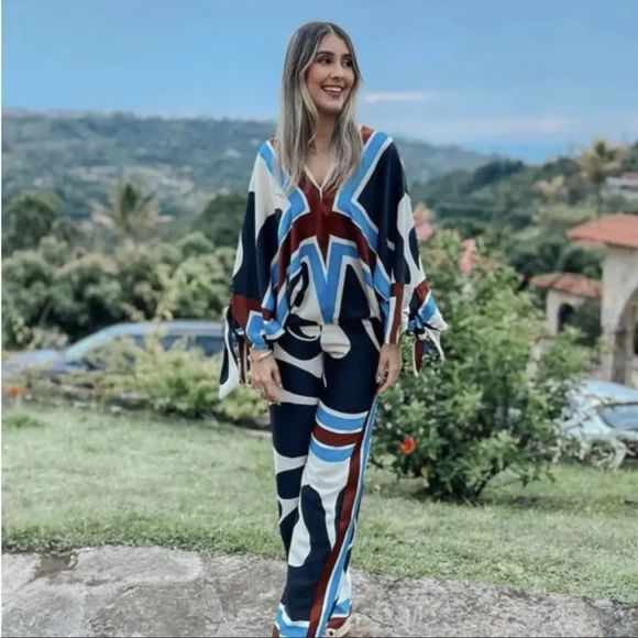 Zara Tops - ZARA NEW WOMAN PRINTED BLOUSE ECRU XS Ref 7807/026/222/015